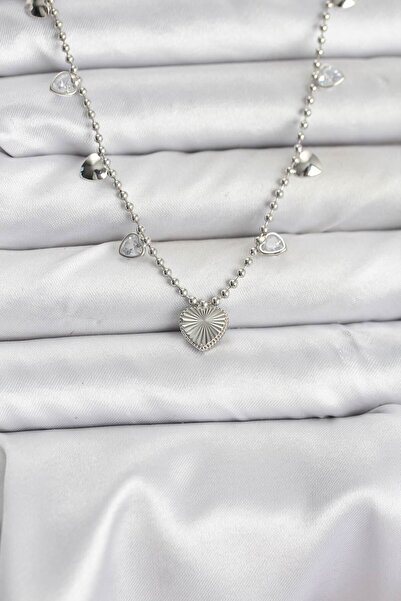 Lisinya قلادة نسائية من النحاس باللون الفضي على شكل قلب - TYGOO