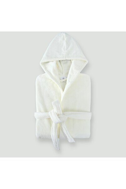 WarD A luxurious soft bathrobe made of premium cotton with excellent absorbency, providing warmth and comfort after every shower.