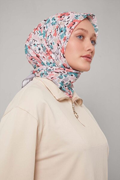 Levidor Gray Mixed Floral Pattern Soft Scarf