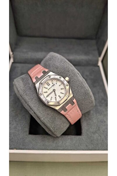 بيت الجملة (translated: House of Wholesale) Admar women's watch