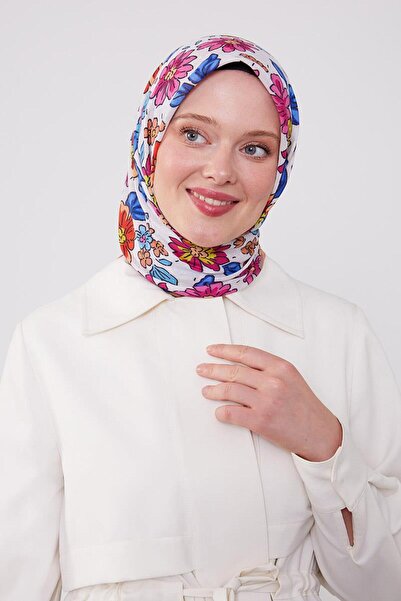 Levidor Milky Coffee Daisy Cotton Scarf