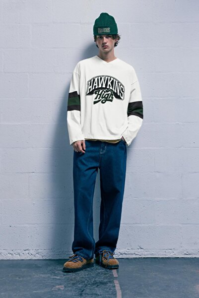 Pull & Bear Stranger Things Hawkins t-shirt