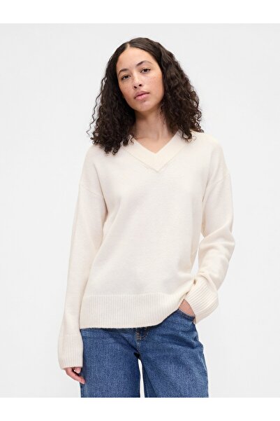 GAP Kadın Beyaz Oversized V Yaka Kazak