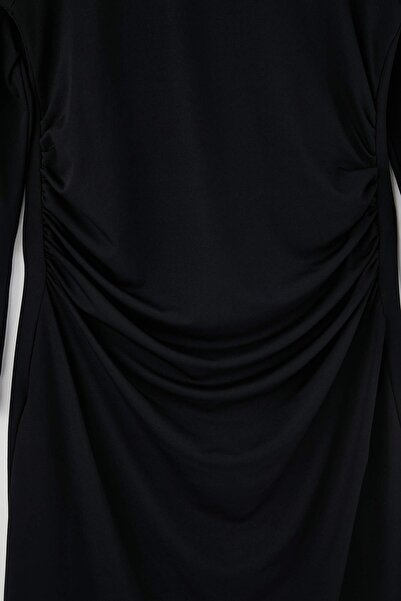 Trendyol Curve Black Boat Neck Sandy Shirred Mini Knitted Plus Size Dress Tbbaw26Ah00092