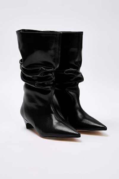 TRENDYOL SHOES Black Bellows Women's 4 cm Kitten Triangle Heeled Premium Boots Takaw26Cz00029