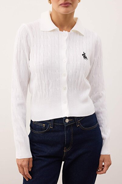 Trendyol Collection Weißer, bestickter Strickpullover mit Polokragen und Haarstruktur TWOAW26HI00290