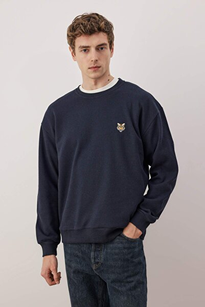 Trendyol Collection Темно-синій оверсайз/широкий крій, велосипедний комір, вишивка з леопардовим принтом, без капюшона, світшот TMNAW25SW00194