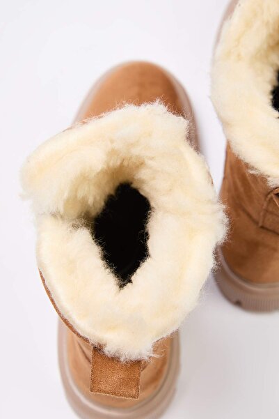 TRENDYOL SHOES Γυναικείες μπότες Chealsea με οδοντωτή επίπεδη χοντρή σόλα Tan Suede
ΤΑΚΑ26BO00051