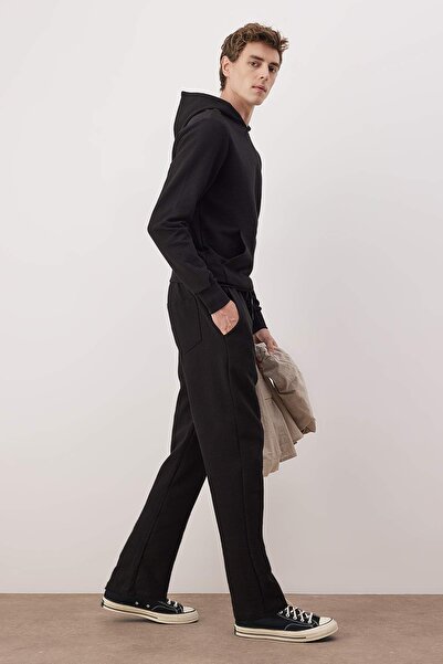 Trendyol Collection Black Regular/Normal Cut Textured Pipe Leg Sweatpants Tmnaw26Ea00017