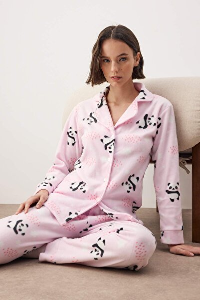 Trendyol Collection Panda mintás világos rózsaszín kötött pizsama és hálószalag - THMAW22PT0359