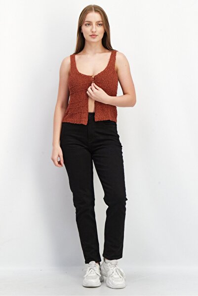 BB Dakota by Steve Madden قميص داخلي قصير بدون أكمام بفتحة رقبة دائرية للنساء، تفاحة مقسمة