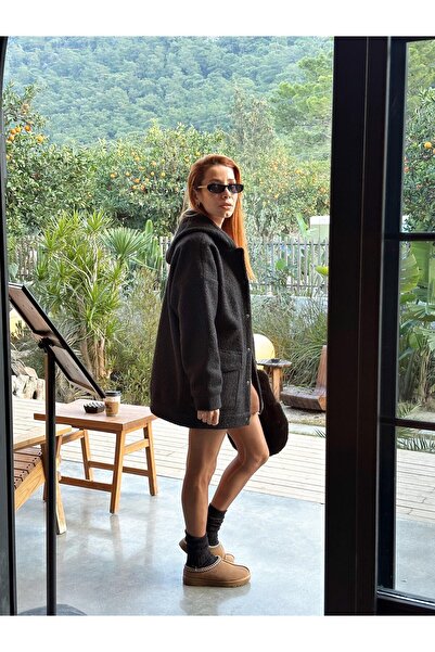 MADAME MELEK Palton Teddy scurt, căptușit, de marcă originală, din material i...