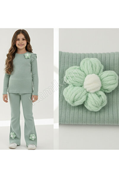 KAMİKAM Стилен комплект за момичета - лек и повдигнат, с ръчно плетени цветя