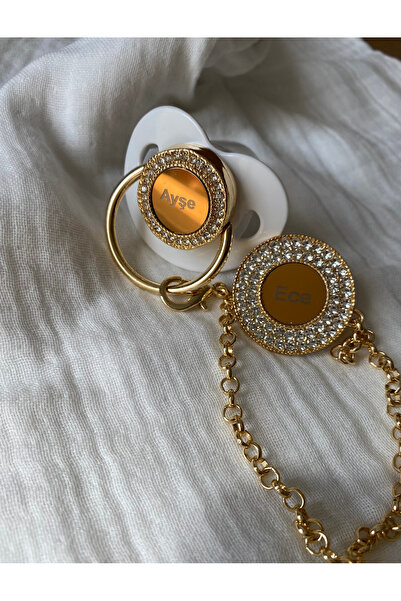 tiny wood Altın Kaplama İsimli Zirkon Taşlı Silikon Emzik Seti (0-6 Ay) – Damaklı & Kişiye Özel Krem Beyaz