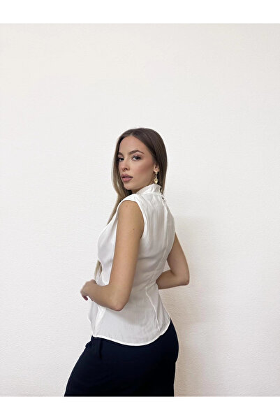 PROTO SUIT Zero Sleeve Degaje Collar Flounced Blouse