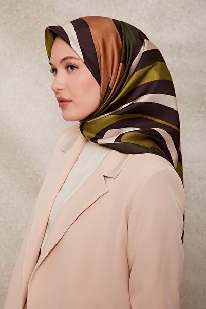 Levidor وشاح حريري مخطط سميك باللون الكاكي