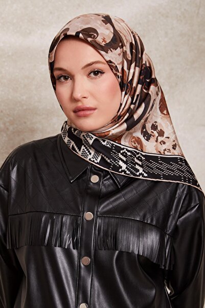 Levidor وشاح حريري منقوش باللون الأسود