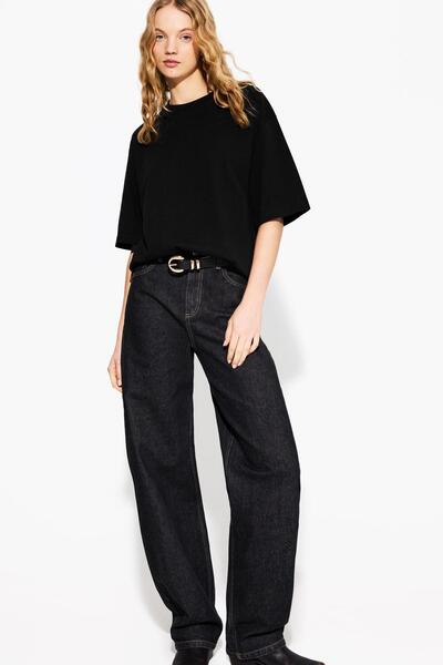 Bershka Kalın pamuklu ve kısa kollu oversize t-shirt