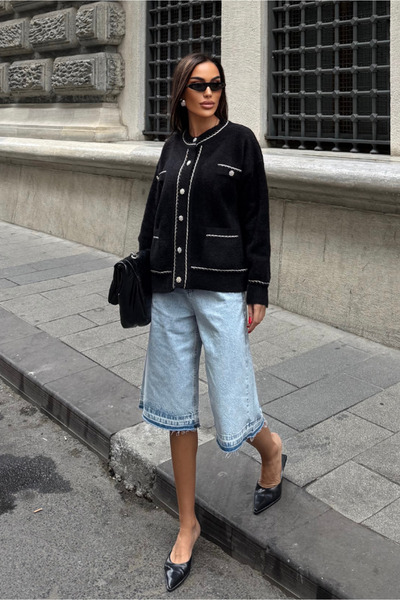 Fav Style Women's Crew Neck Double Pocket Buttoned Cardigan Black