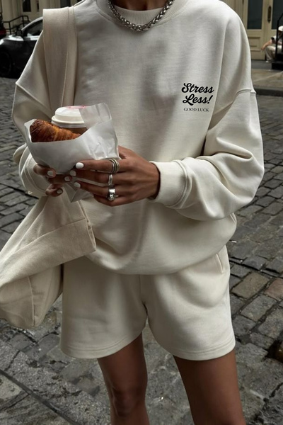 Le'sluette shadow of style Women's Stressless Embroidered Regular Crew Neck Cotton Sweatshirt ⁠