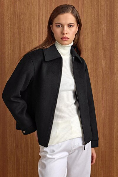 Olcay Zipper Closure Oversized Short Coat Black 3157