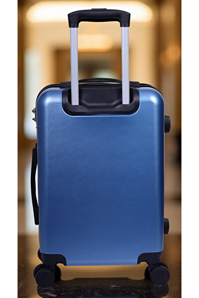 Mnuk MANCHESTER PC+ABS with 3D Logo, Lightweight, TSA Lock- Blue