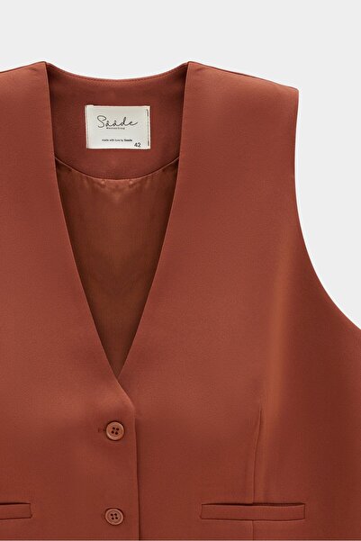 Saade Brown Pocket Detailed 3 Button Closure Lined Vest