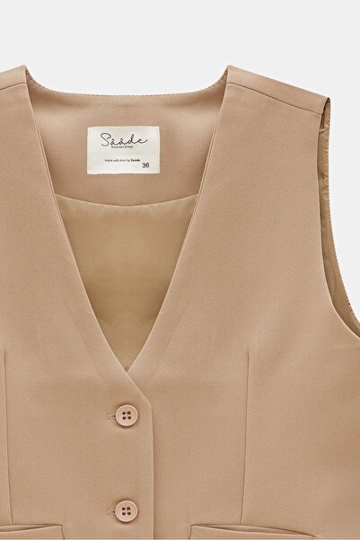 Saade 3-Button Mink Vest - Pocket Detailed and Lined Collared Closure