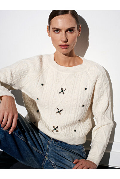 Dilvin 10462 Bisiklet Yaka Önü Taş İşlemeli Kazak-Ekru