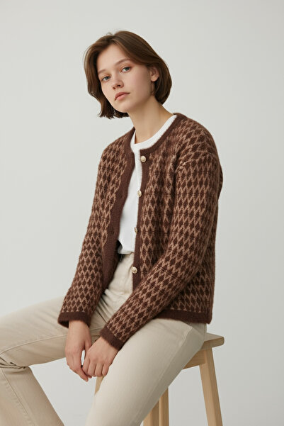 NEWCO Women's Gold Button Detail Yumoş Stylish Comfortable Fit Asymmetric Pattern Cardigan Jacket Sweater