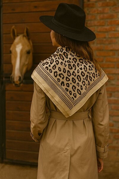 Fularcım 2-Piece Leopard Scarf + Scarf Buckle in Gift Box