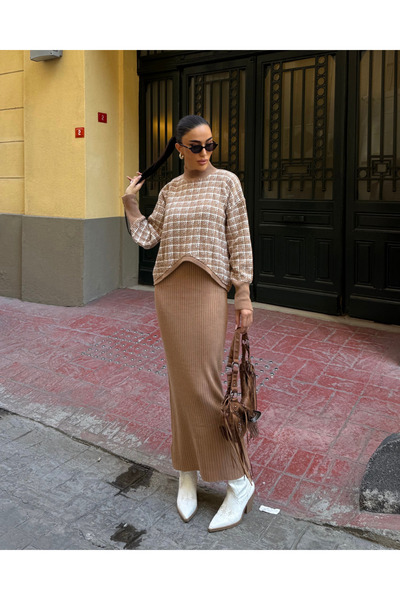 Fav Style Women's Half-High Collar Plaid Pattern Sweater and Sleeveless V-Neck Long Dress Bottom-Top Knitwear Set Camel