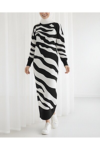 themoiss The Moiss Leopar Desenli Yırtmaçlı Triko Elbise