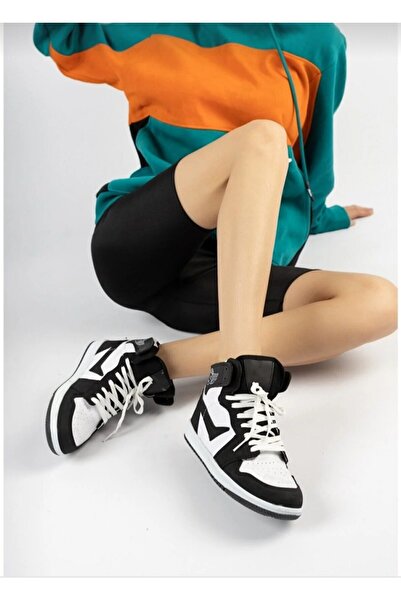 Lambırlent Unisex Black High-top Sneakers