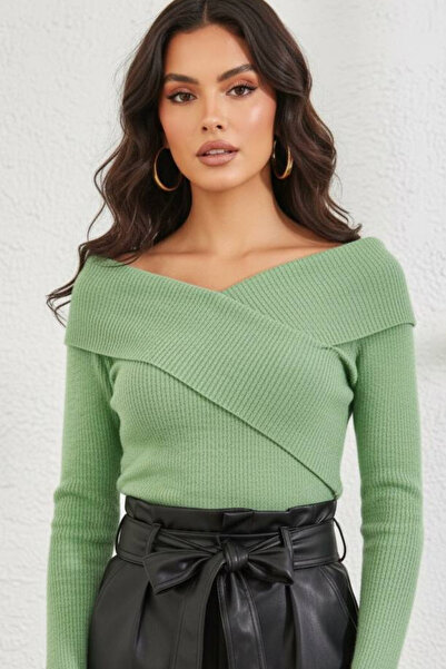 oshebu Πράσινη – Γυναικεία μπλούζα καμιζόλα με ασύμμετρο κόψιμο