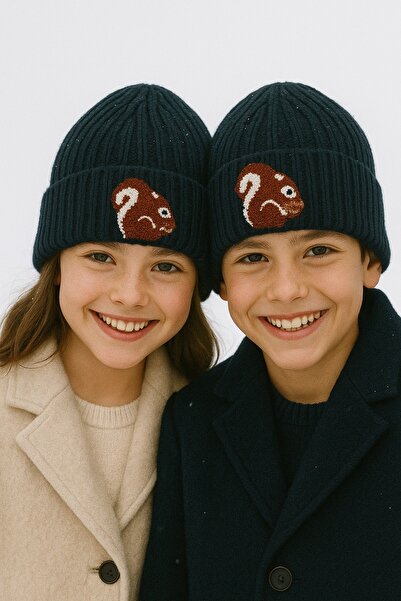 byebruketenci قبعة صوف فاخرة للأطفال باللون الأسود بنمط السنجاب هدية عيد الميلاد