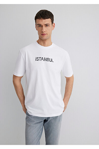 Mavi Weißes T-Shirt mit Istanbul-Print, lockere Passform / bequemer Schnitt 0612993-620