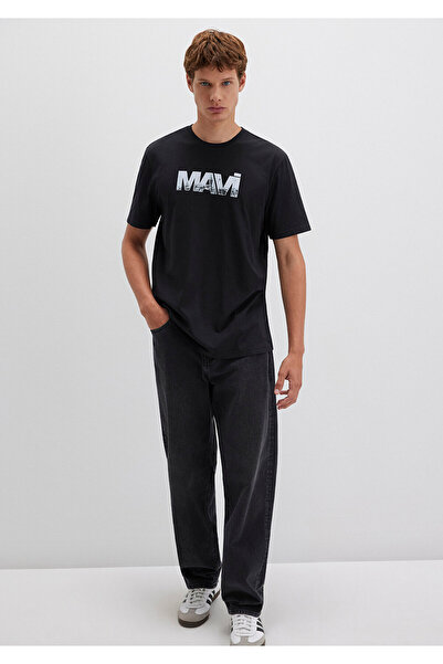 Mavi Schwarzes T-Shirt mit Logo-Print, normale Passform 0610948 -900