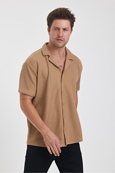 COMBİNE MİCHAİL Мъжка памучна риза с гъвкава кубинска яка и къс ръкав CARAMEL