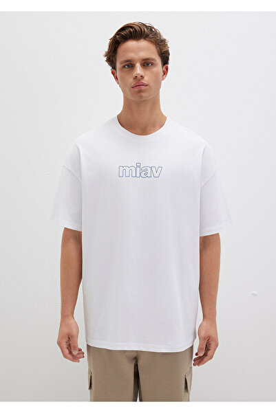 Mavi Miav bedrucktes weißes Oversize-T-Shirt in Übergröße / weiter Schnitt 0611704-620