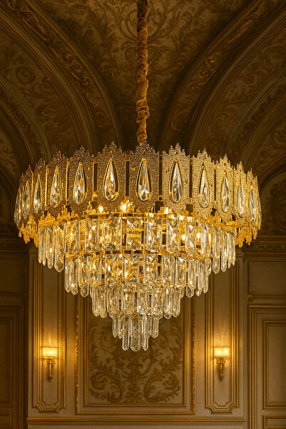 qwell Royal Halo Luxury Crystal Chandelier - Golden Crown Design