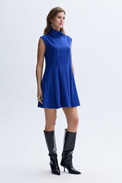 Mudo KOLSUZ DİK YAKA PİLELİ MİNİ ELBİSE