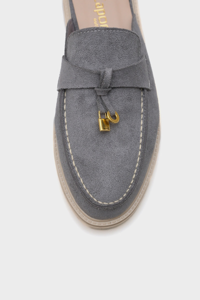 Capone Outfitters شبشب كارول النسائي LNP