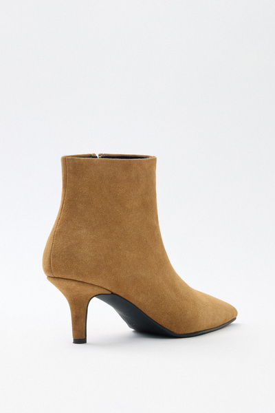 LUTVELIZADE Bot 2517 - Sivri Burun Bilek Boy Taba Süet Kadın Bot