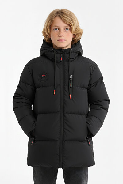 QAWWA Erkek Çocuk Siyah Kapüşonlu İçi Siyah Kürklü Kuş Elyaflı Hafif Su Ve Rüzgar Geçirmez Kışlık Mont