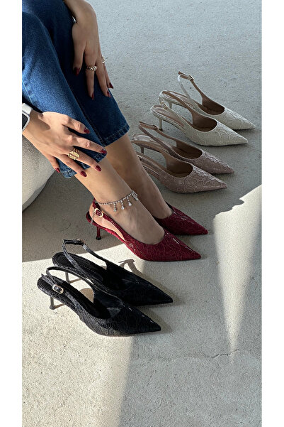 Letafia Dalida Rugan Dantel Detaylı Kısa Topıklu Ayakkabı