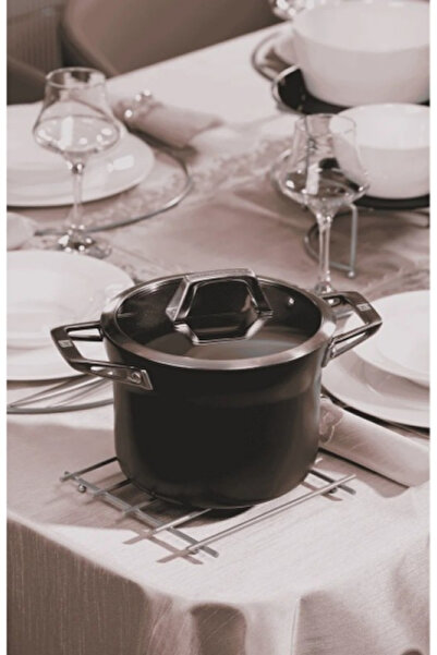 KARTEYA Chrome Trivet, Practical and Useful Metal Trivet for Presentation and Dowry Pot Holder