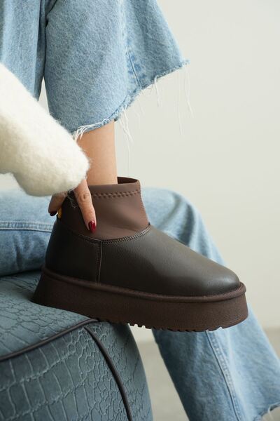 MODAADAM Women's Royal Stretch Short Boots - Brown-Leather