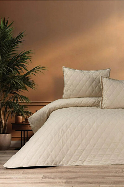 BELENAY Vita 3 Piece Bedspread Set – Double, Fiber Filled, Flounced Pillowcases