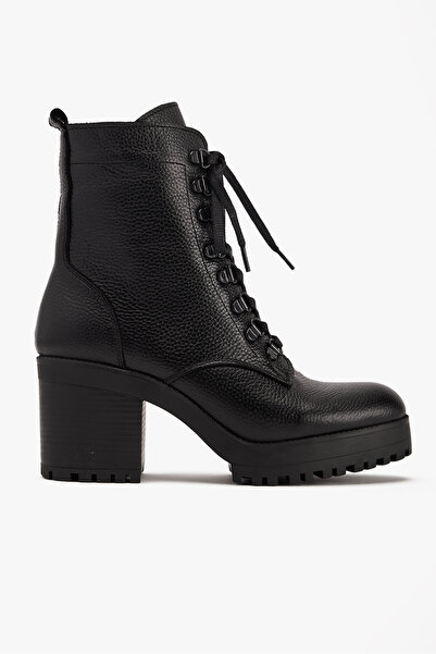 West To West Kadın Siyah Yüksek Kalın Taban Hakiki Deri Bağcıklı Bot